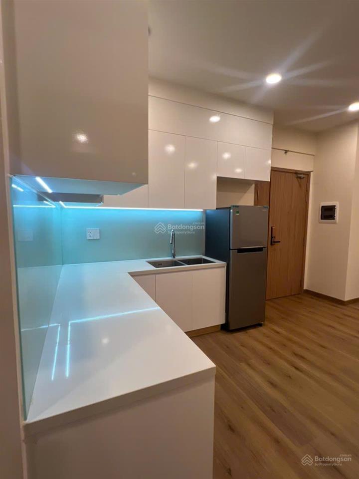 Cho thuê ch viva plaza, q7 dt 72m2, 2pn, 2wc nhà có sẵn nội thất giá 10tr.  hà 0917 987 ***