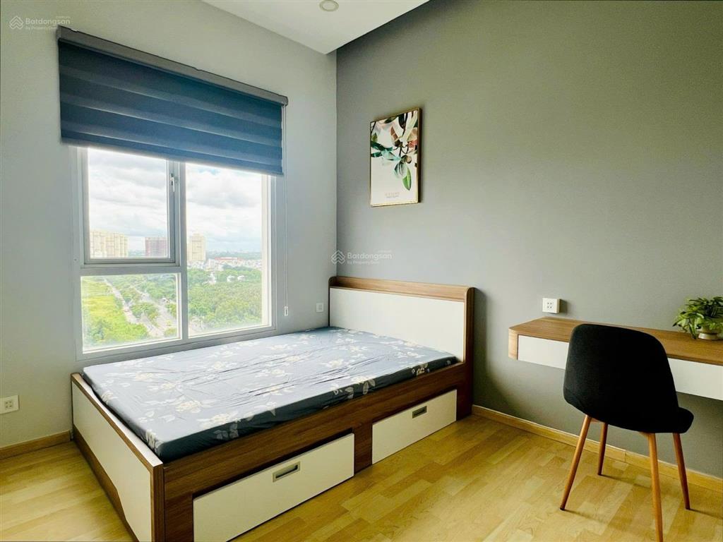 Bán ch phú mỹ đường nguyễn lương bằng. 87m2, 2pn, nhà decor, full nt giá 5.3 tỷ. hà 0917 987 ***
