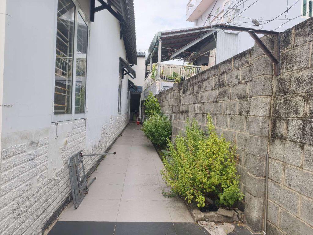 Bán Nhà Nguyên Căn.hẻm xe hơi 