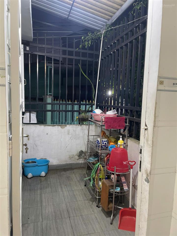 Tôi chính chủ bán nhà 1tr + 1 lầu + sân thượng, sổ riêng giá 4,5 tỷ long thới, nhà bè