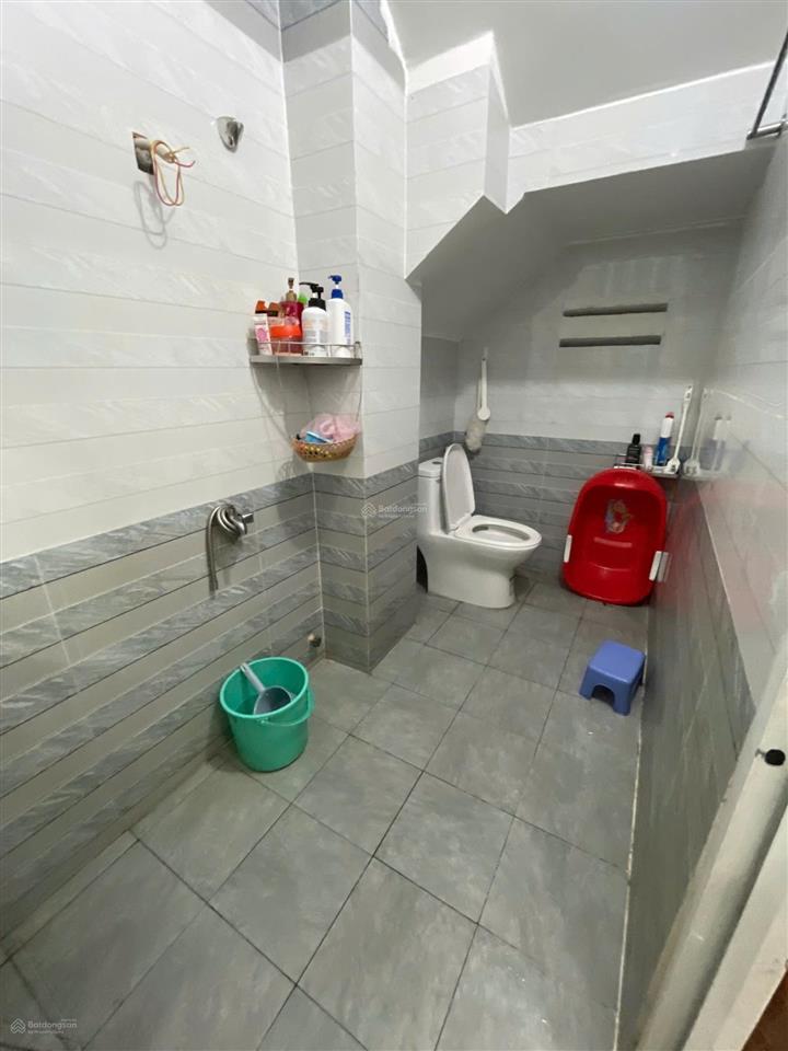 Tôi chính chủ bán nhà 1tr + 1 lầu + sân thượng, sổ riêng giá 4,5 tỷ long thới, nhà bè