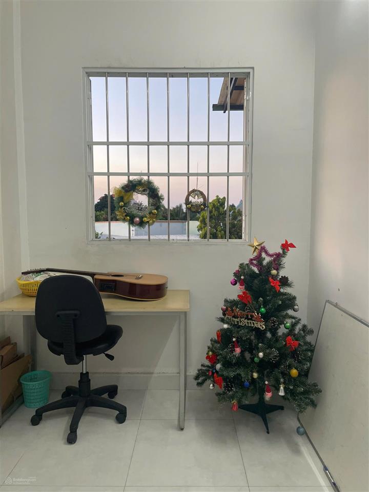 Tôi chính chủ bán nhà 1tr + 1 lầu + sân thượng, sổ riêng giá 4,5 tỷ long thới, nhà bè