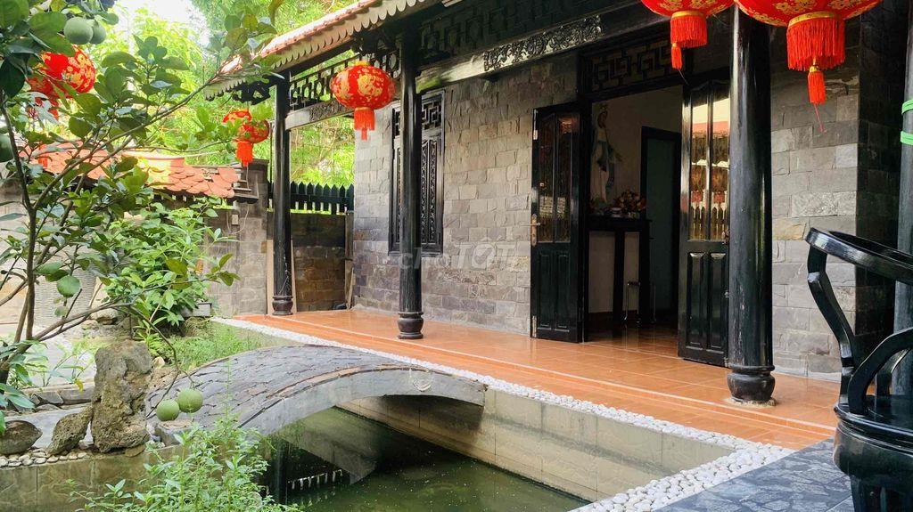 BÁN GẤP NHÀ BIỆT THỰ GỖ DIÊN SƠN