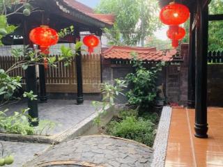 BÁN GẤP NHÀ BIỆT THỰ GỖ DIÊN SƠN