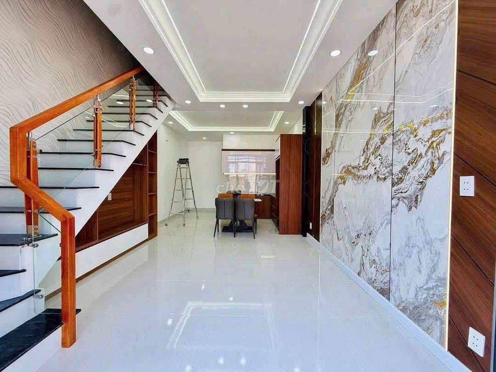 Nhà mặt tiền thạnh Lộc 41 Q12 thuận tiện kinh doanh buôn bán