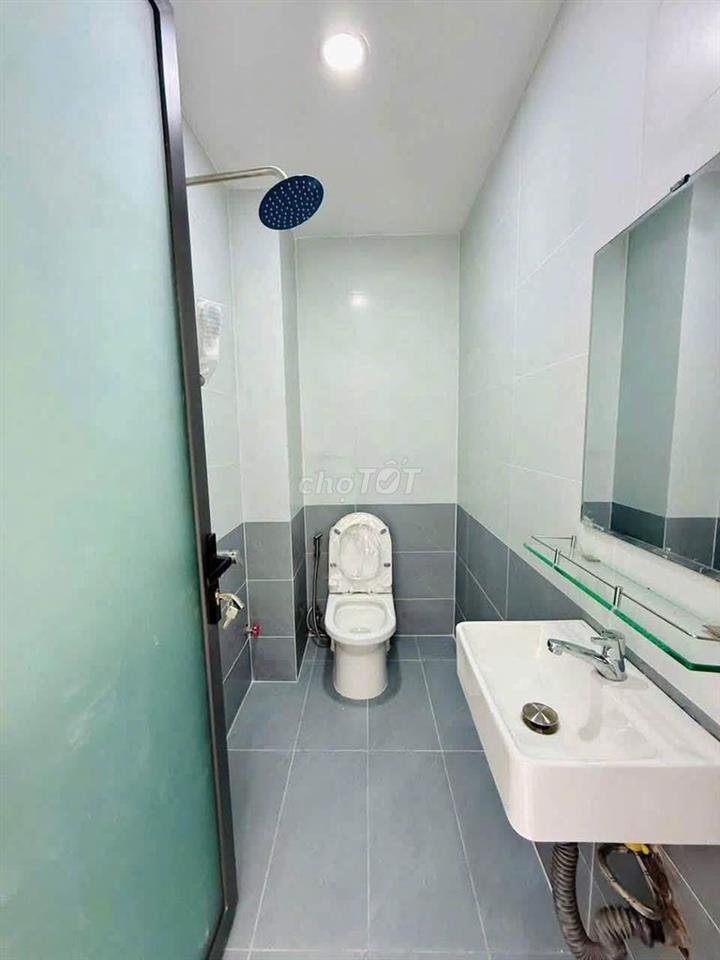 Nhà mặt tiền thạnh Lộc 41 Q12 thuận tiện kinh doanh buôn bán