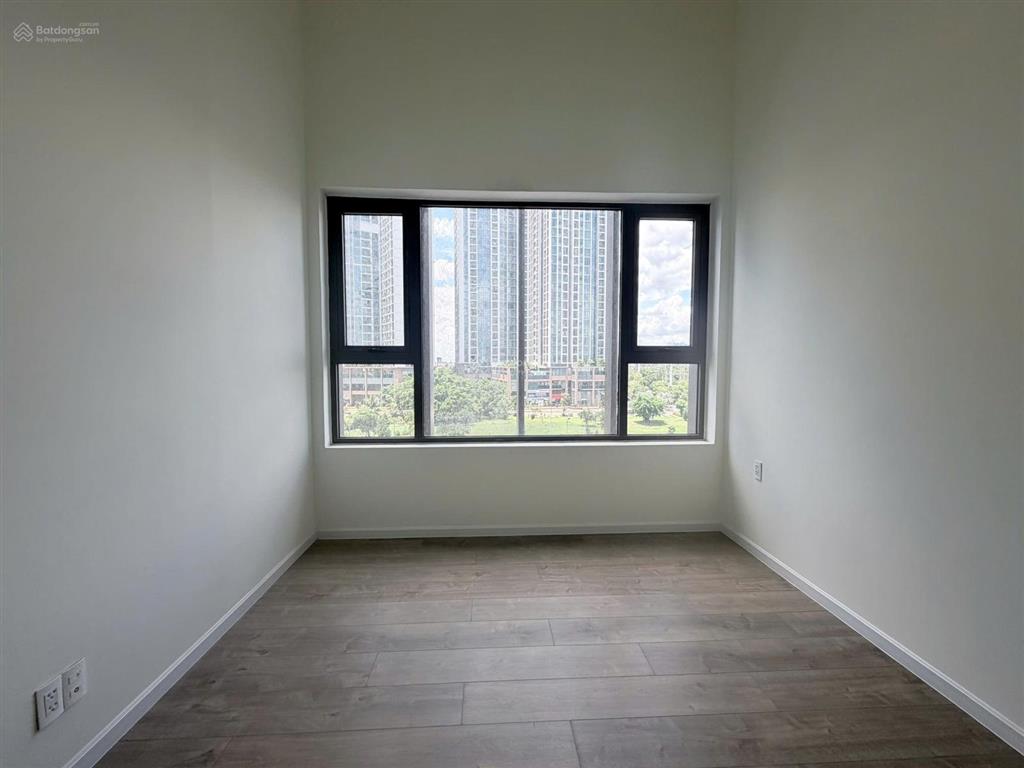 Giỏ hàng mua trực tiếp cđt, căn hộ office vuông vức 45 m2, trần cao 4,5 m, giá 3,2 tỷ