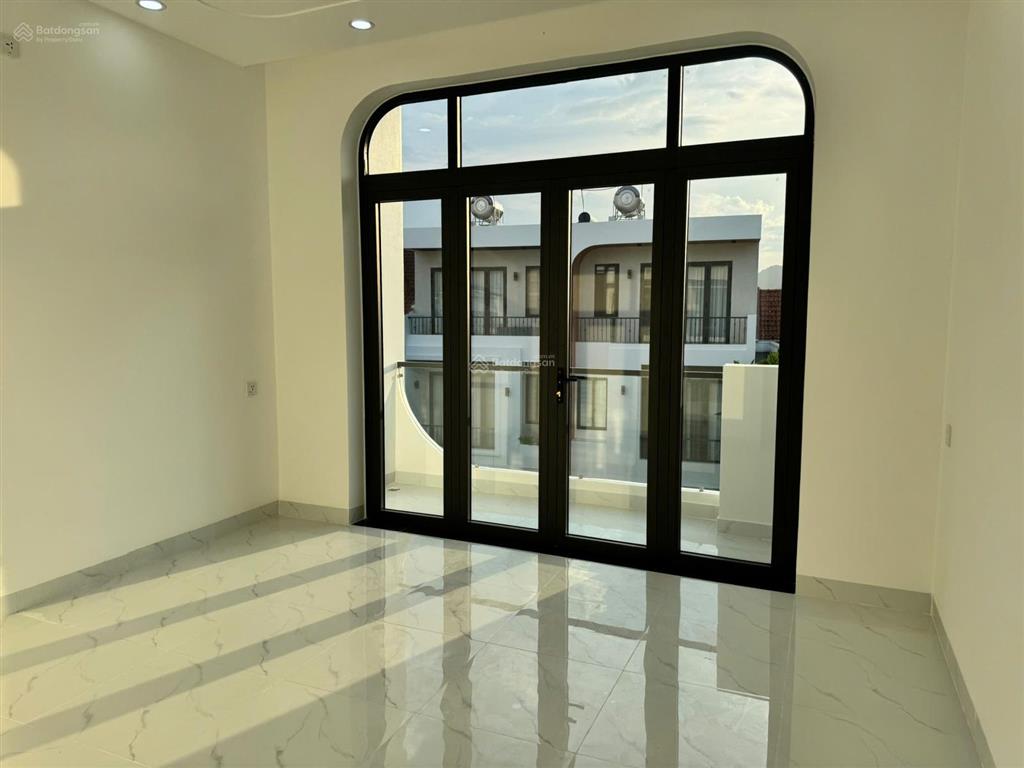 Bán căn nhà đường oto nguyễn biểu, cách biển chỉ 800m. có giá tốt cho khách đầu tư