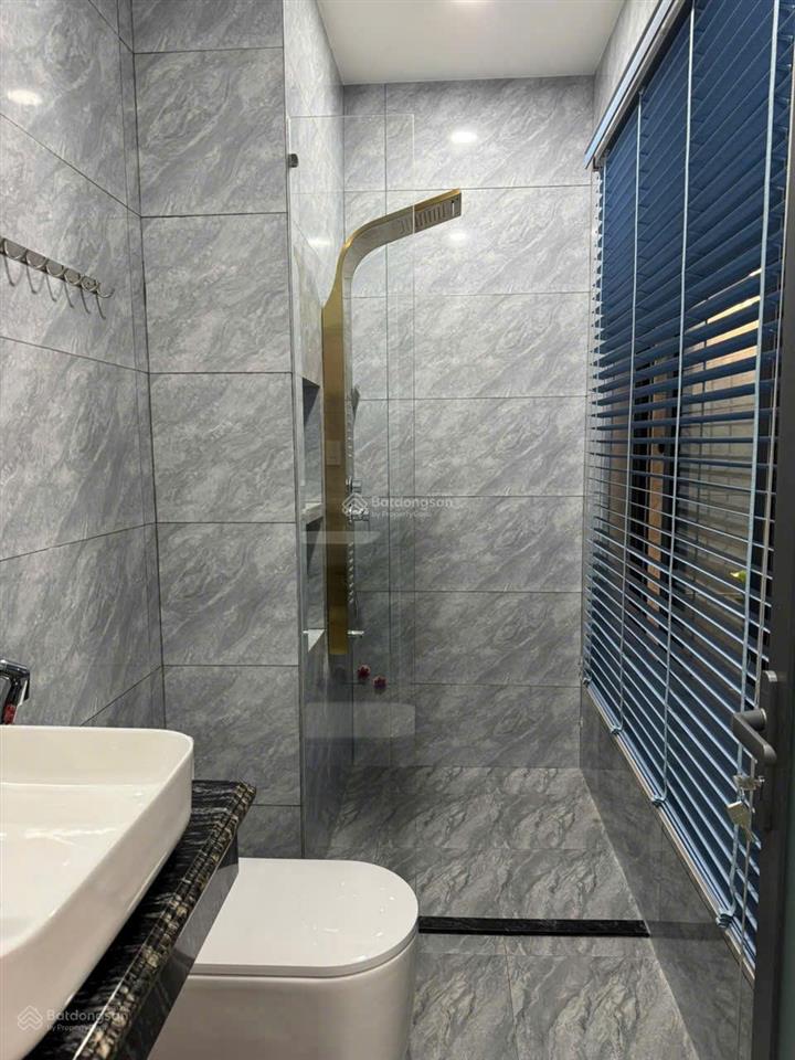 Bán nhà mặt tiền đường 2b khu đô thị hà quang 2, nhà có thang máy, để lại full nội thất như hình