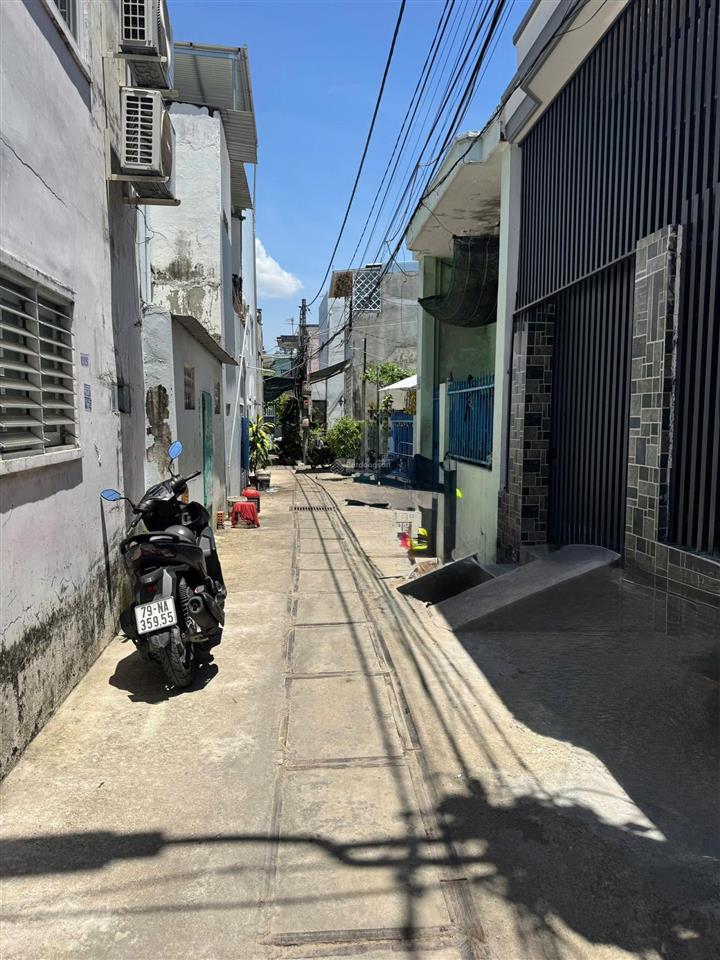 Bán nhà gần đường ngô đến, cách biển chỉ 1,6km