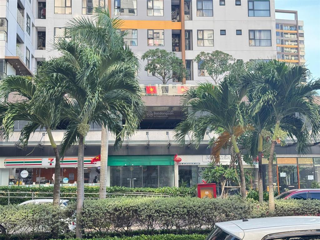 Cho thuê shophouse trệt tháp mp8 mizuki park nằm ngay đường chính giá 18tr/tháng.  0933 868 ***