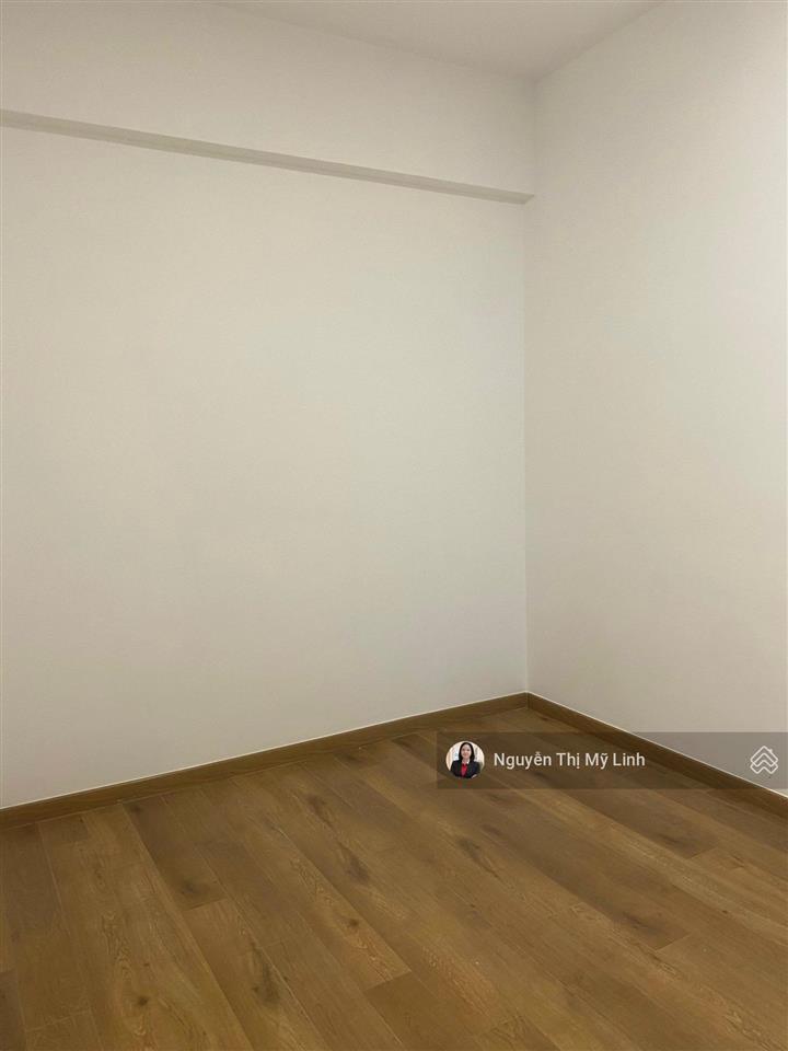 Cần bán căn hộ mp678 (2pn 1wc) giá chỉ 3,7 tỷ view quận 1, sổ hồng riêng.  linh 0933 868 ***