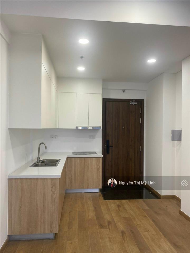 Cần bán căn hộ mp678 (2pn 1wc) giá chỉ 3,7 tỷ view quận 1, sổ hồng riêng.  linh 0933 868 ***