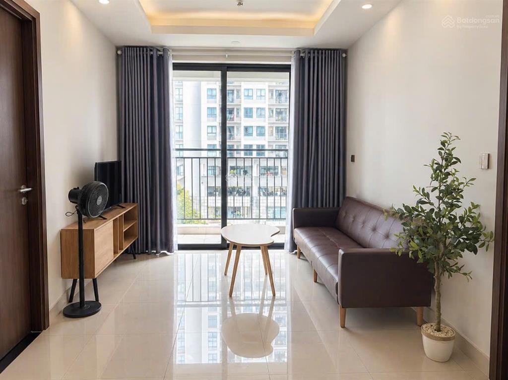 Cần cho thuê căn hộ q7 boulevard 2pn2wc full nội thất, thoáng mát, view hồ bơi.  0933 868 ***