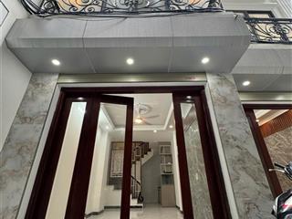 Bán nhà phúc lợi  xây mới 5 tầng  3 ngủ  sổ đỏ  chỉ 5.9 tỷ (tl)