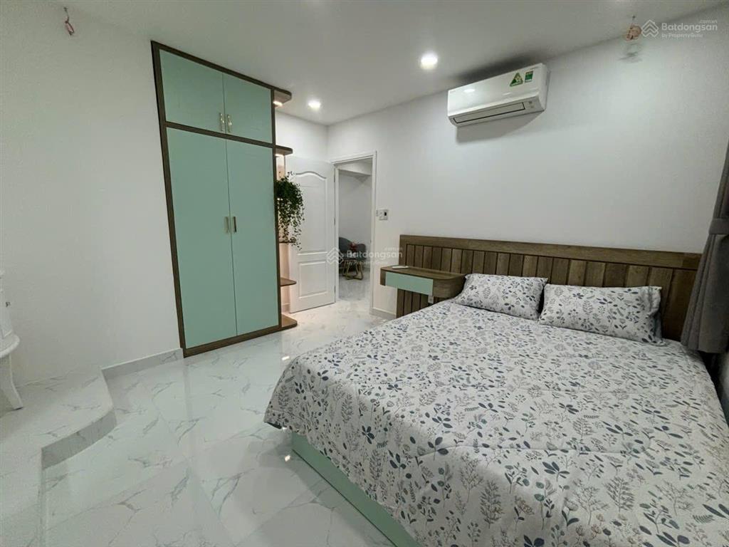 Chính chủ cho thuê hưng vượng 2, 2pn, 2wc nhà mới , nội thất cao cấp