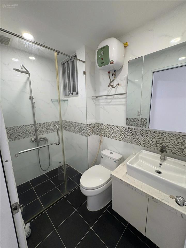 Chính chủ cho thuê scenic valley 1, 77m2, 2pn, 2wc giá 15 triệu  0914 860 ***