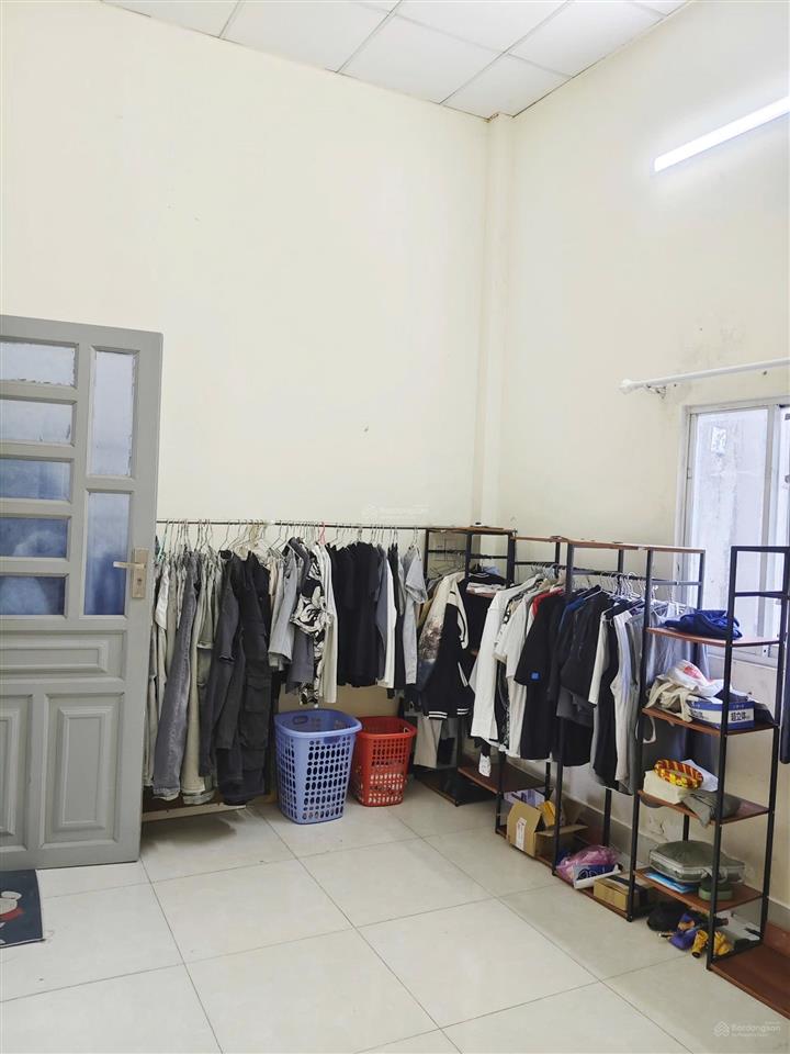 Bán nhà 5x12m, 1 lầu, 2pn, đht 42, q12. 3ty7 sát kdc an sương