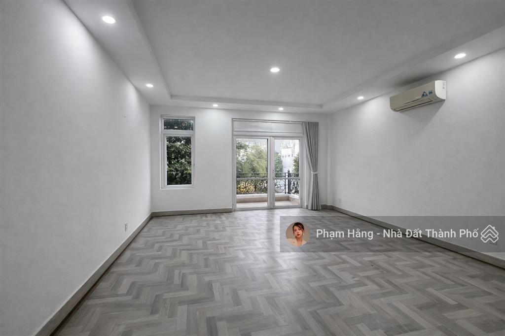 Mặt tiền trần thị nghỉ 45tr có thang máy