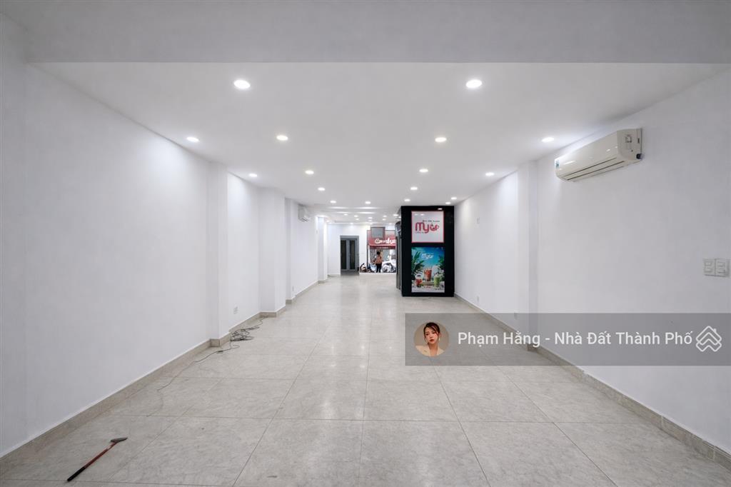 Mặt tiền trần thị nghỉ 45tr có thang máy