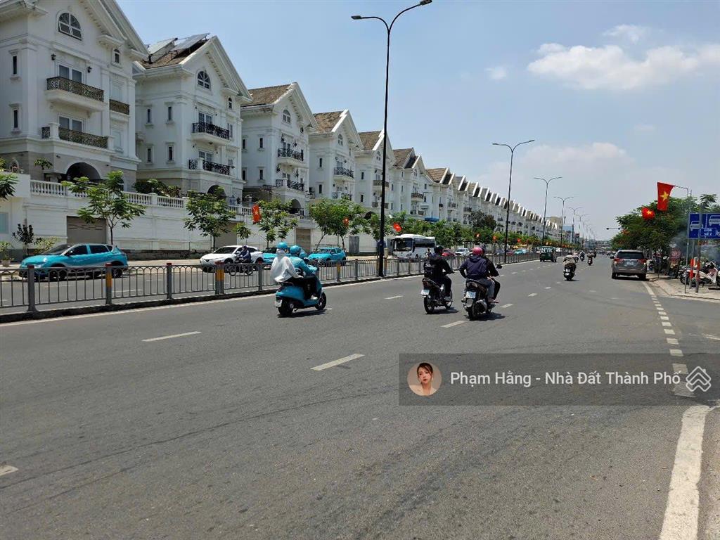 Cho thuê 2700m2 mt dương quảng hàm 300tr