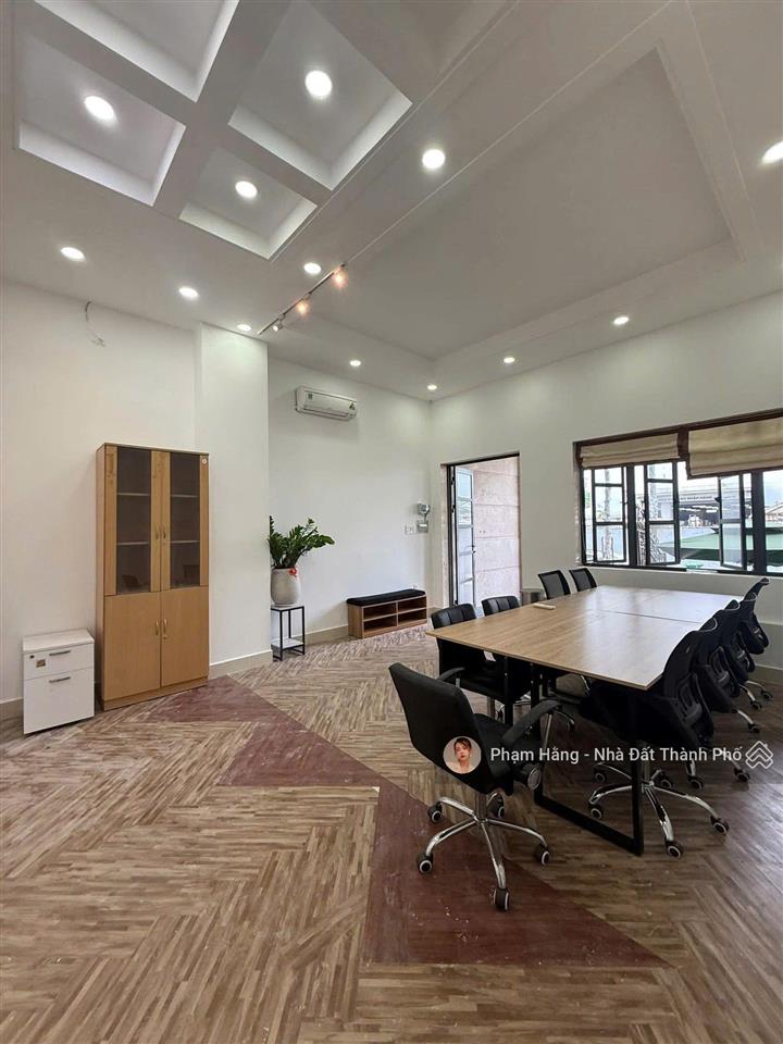 Nguyên lầu văn phòng cityland chỉ 10tr dtsd 80m2, 2p