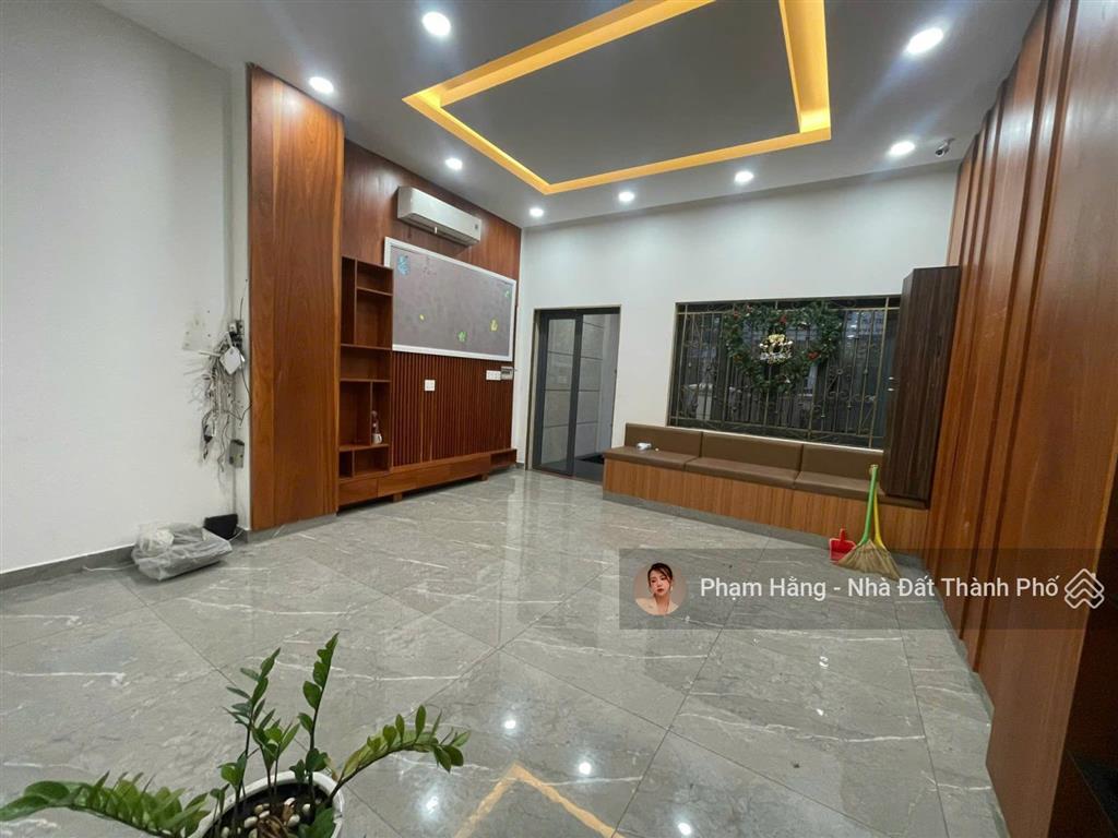 Nguyên lầu văn phòng cityland chỉ 10tr dtsd 80m2, 2p