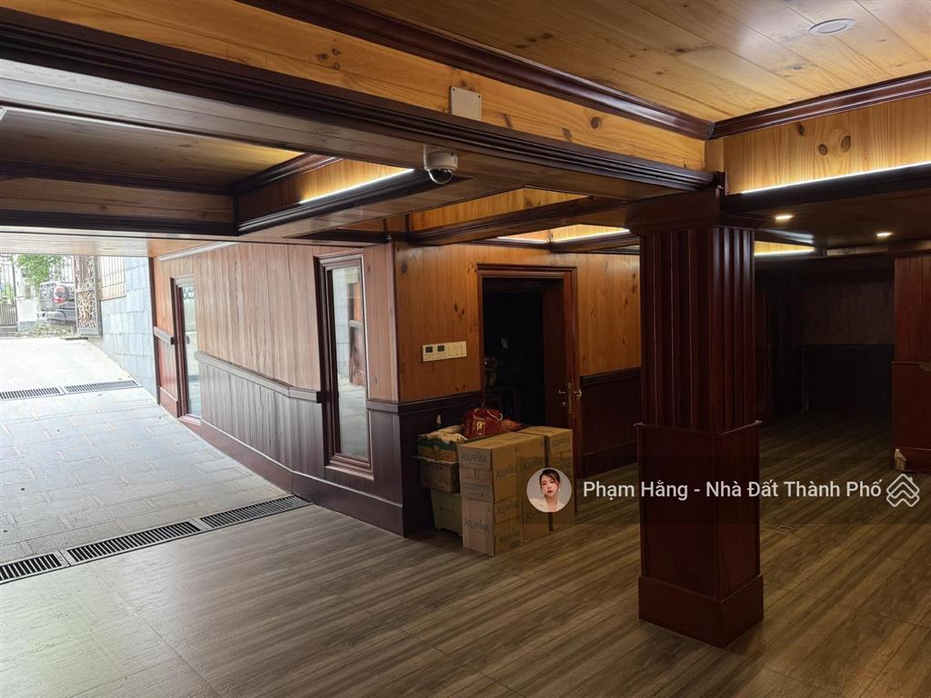 Cho thuê mặt bằng cityland mặt tiền 16m dương quảng hàm