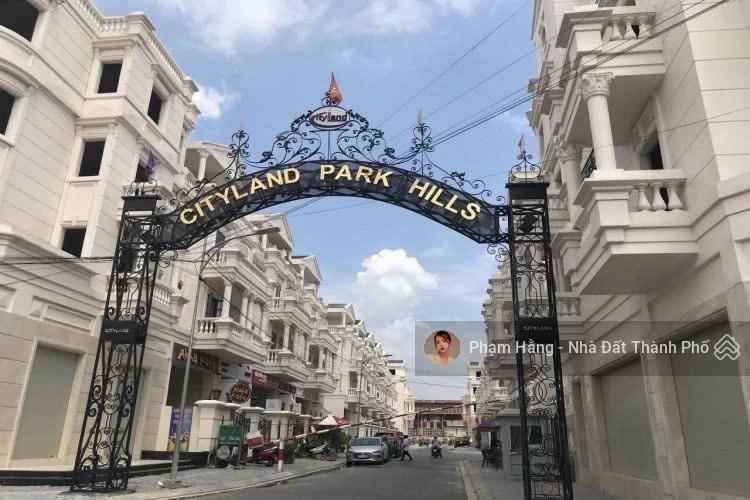 Cho thuê nguyên căn cityland dương quảng hàm
