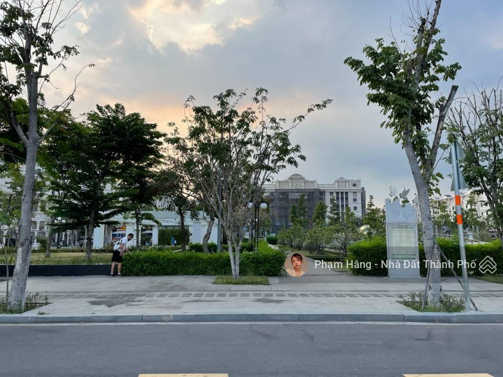 Cho thuê 2800m² view cityland gò vấp