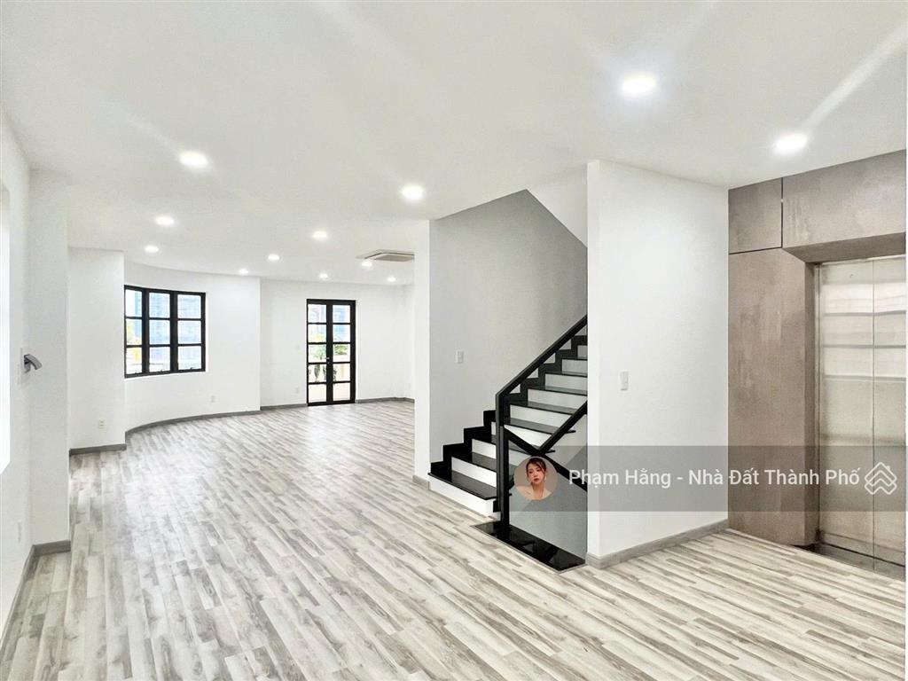 Cho thuê căn góc cityland, dt 7x20m 75tr/tháng
