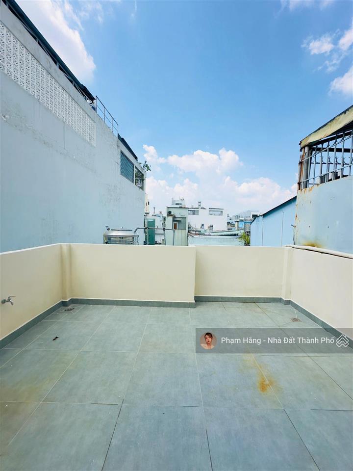Bán nhà 3 tầng hẻm xe hơi full nội thất có thang máy