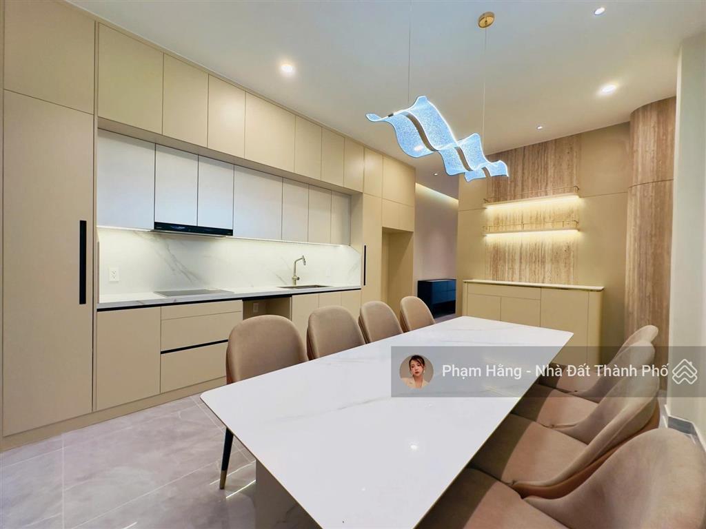 Bán nhà 3 tầng hẻm xe hơi full nội thất có thang máy