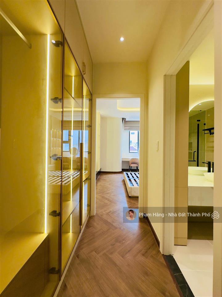 Bán nhà 3 tầng hẻm xe hơi full nội thất có thang máy