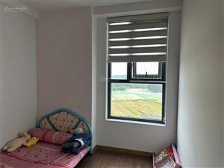 Cần cho thuê căn gốc 59m2 nội thất đầy đủ tầng 10 chung cư bcons topaz hướng gió mát mẻ cả ngày.