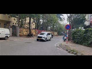 Chính chủ thiện trí muốn bán cặp nhà vườn trung văn hancic dt 210m