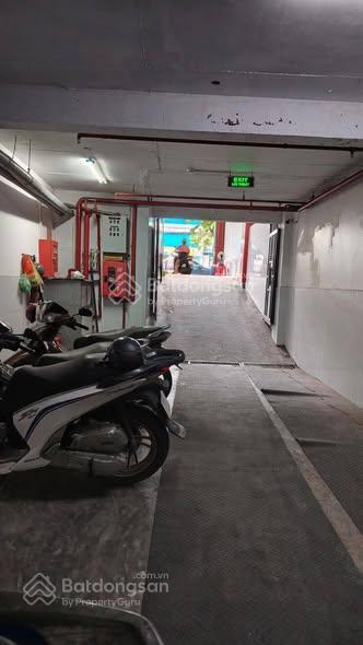 Cho thuê tòa nhà nguyên căn, mặt tiền đường phan văn hớn, vị trí vàng