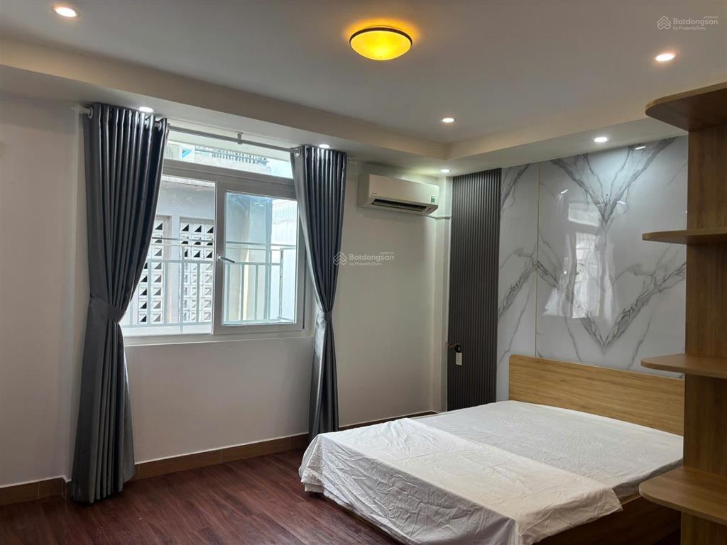 Cho thuê phòng ban công khu dân cư đại phúc 35m2, phòng mới, full nội thất. 5,5 triệu/tháng