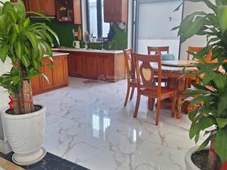 Chỉ cần 19tỷ có ngay căn biệt thự kdc đại phúc green villas dt 200m2 hầm trệt 2 lầu áp mái sh
