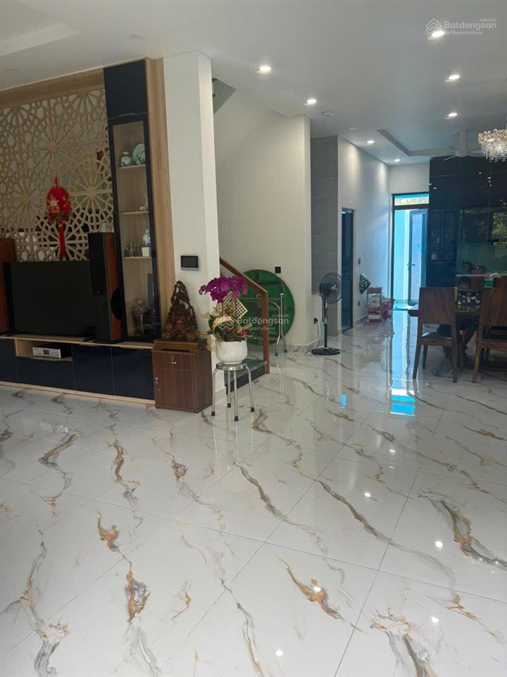 Bán bt tại khu dân cư t30, 16 tỷ vnd, 200m2, 4pn, 5wc, bao đẹp chỉ với