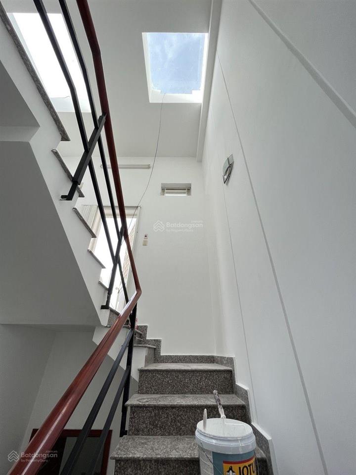 Bán nhà mặt phố tại 1331/15 lê đức thọ, 9 tỷ, 65 m2, giá siêu hời