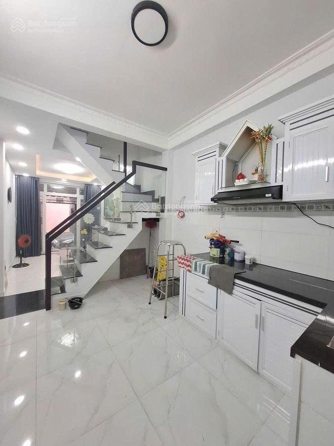 Bán nhà nguyễn cảnh chân 26m2 3 tầng  6.98 tỷ  trung tâm q1 nhà mới full nội thất