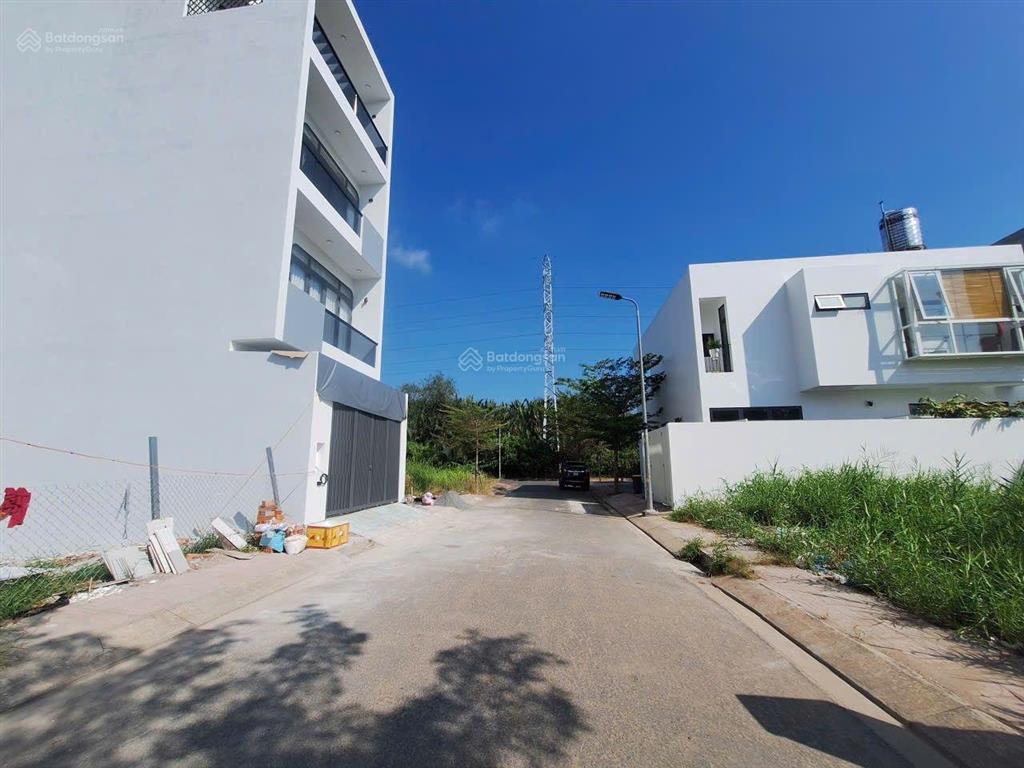 Nền đất tốt nhất 1181 lê văn lương, 95m2, 7.25 tỷ, sổ riêng