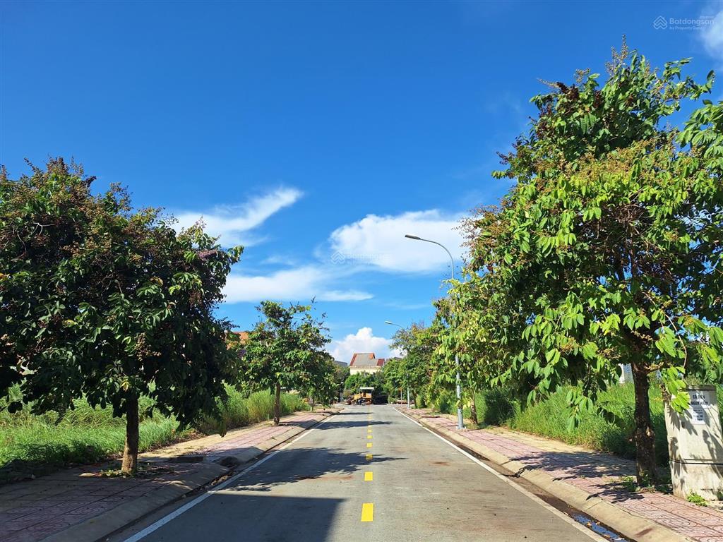 Chú hoạch cần bán nền đất 153m, hẻm xe hơi phạm hữu lầu, giá 12.9 tỷ, sổ riêng