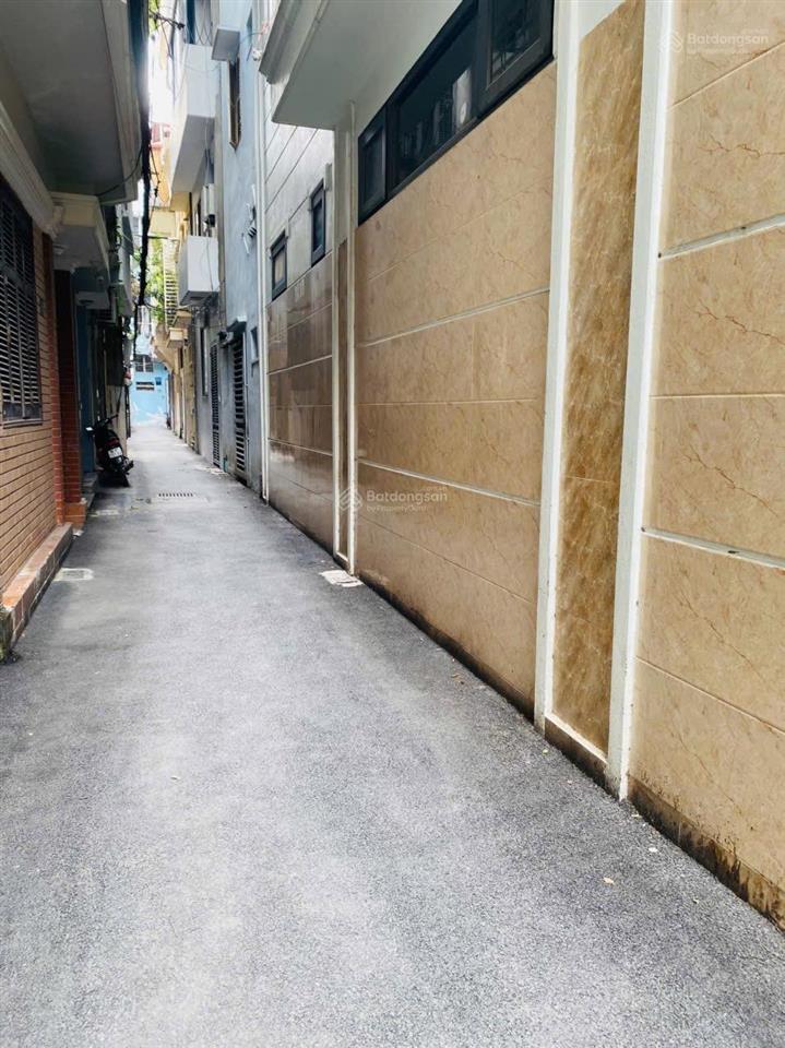 Chỉ 12 tỷ hơn  52m2 x mt 5.5m  hoàng văn thái  phân lô, gần phố, ô tô sát nhà