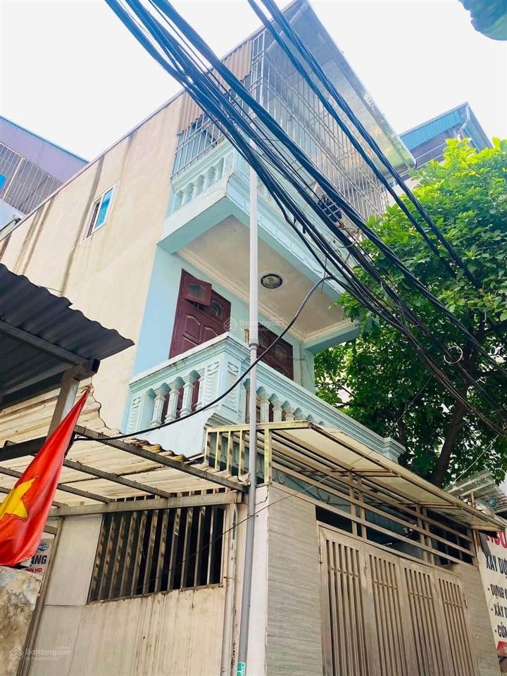Ô tô đỗ cửa lô góc lê trọng tấnkinh doanh chỉ 10.75 t.ỷ