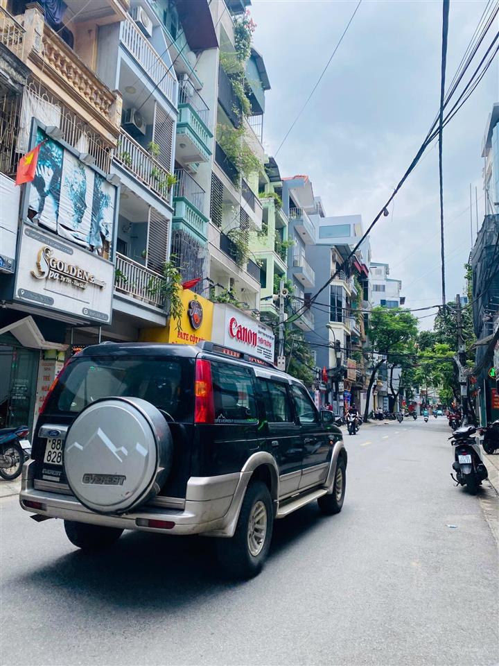 Giảm sốc 2 tỷ  ô tô đỗ cửa  nguyễn ngọc nại  hoàng văn thái  gần phố  chỉ 12.75 t.ỷ còn tl
