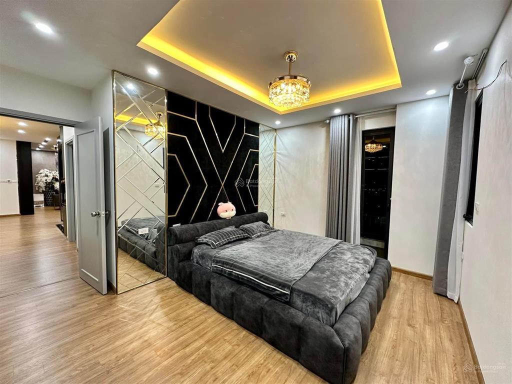 E đức chuyên bán sun square đang có căn góc 2pn chính chủ bán gía cực tốt 7,3 tỷ,nhà thật giá thật