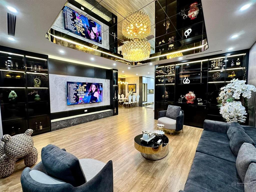 E đức chuyên bán sun square đang có căn góc 2pn chính chủ bán gía cực tốt 7,3 tỷ,nhà thật giá thật