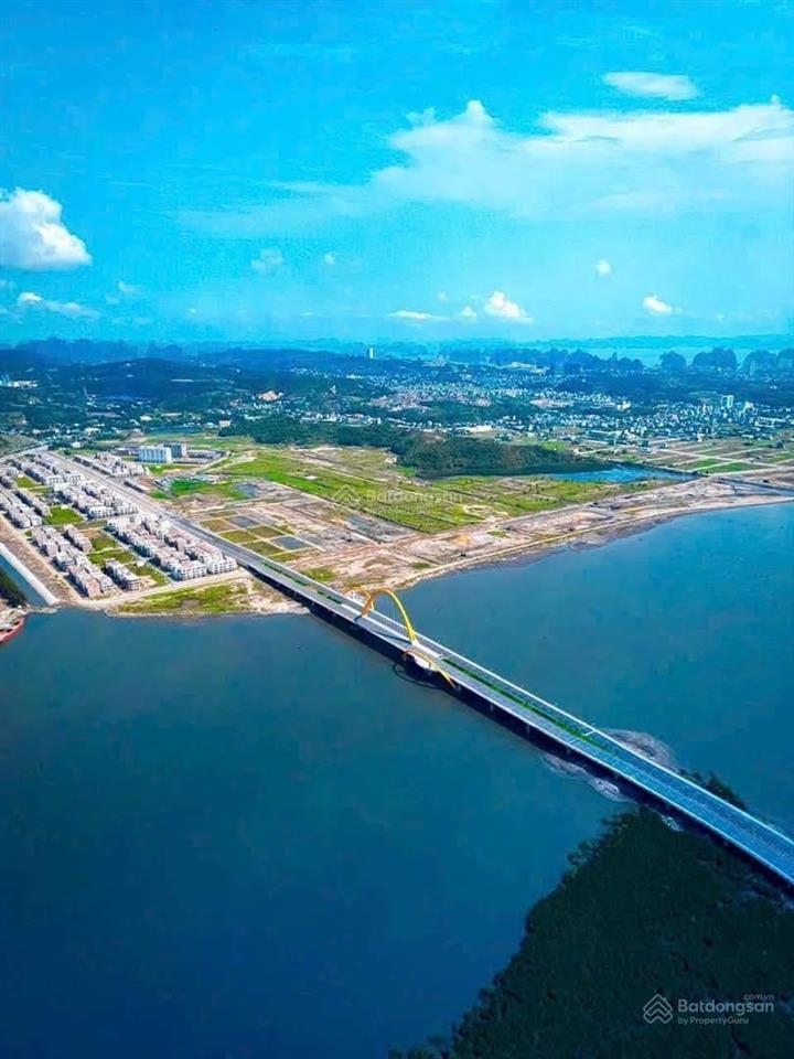 Bán lô đất nền mặt đường 31m cạnh góc giá rẻ tại dự án flc tropical hạ long